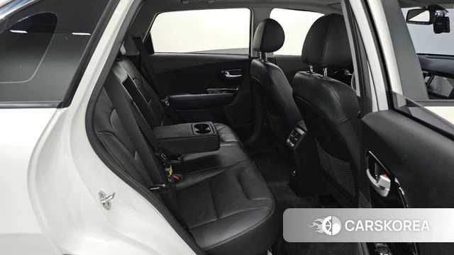 Kia Niro 2018 Белый из Кореи, фото 3