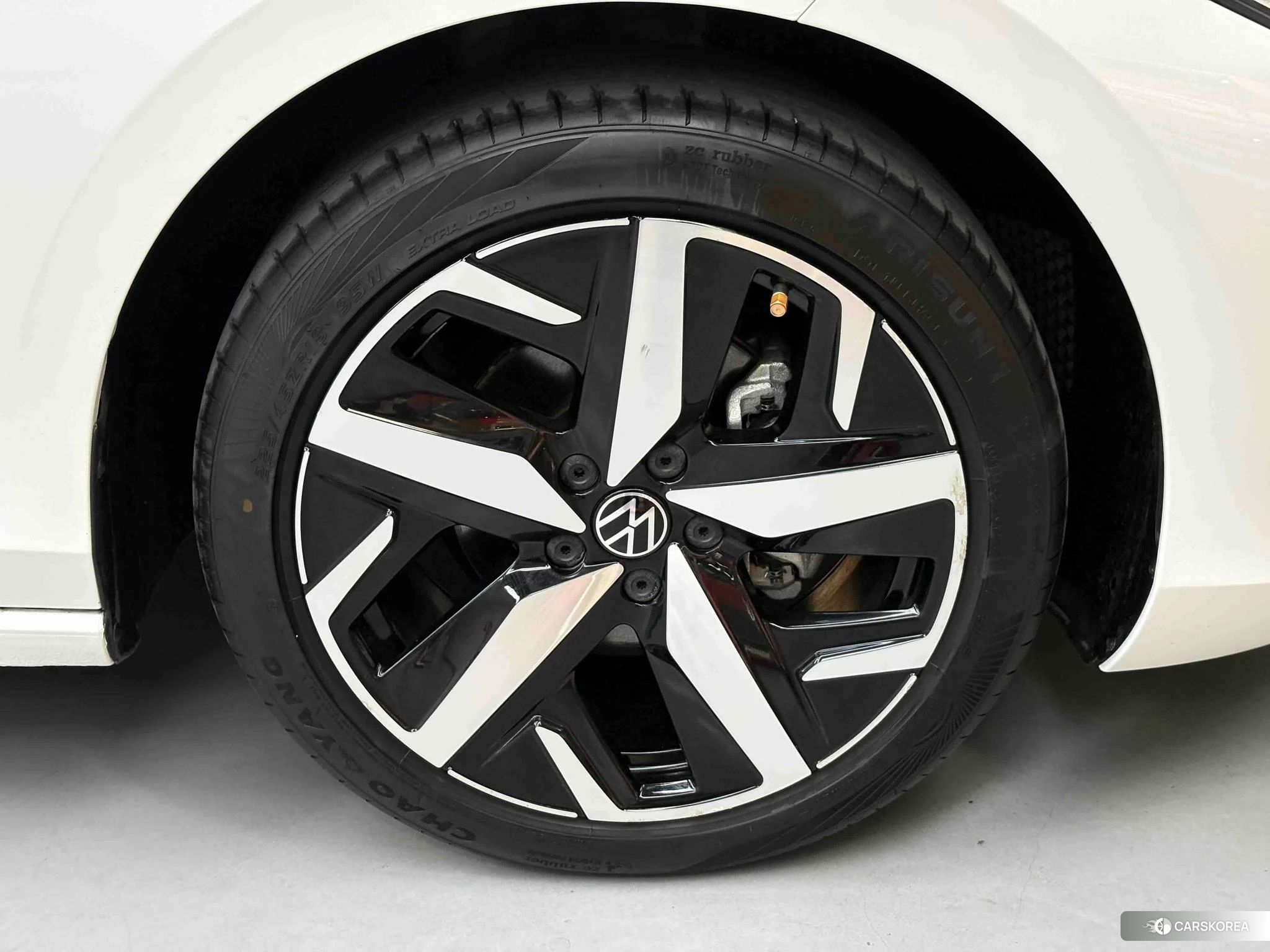Volkswagen Lamando 2022 Белый из Китая, фото 3