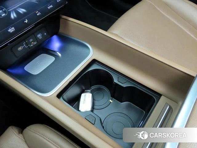 Hyundai Grandeur Hybrid (GN7) 2023 Белый из Кореи, фото 3