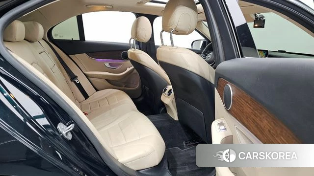 Mercedes-Benz C-Class W205 2018 Темно-зеленый из Кореи, фото 3