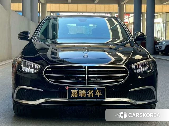 Mercedes-Benz E-Class 2024 Черный из Китая, фото 3