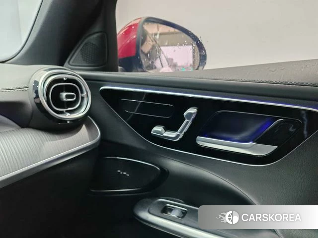 Mercedes-Benz C-class 2024 Красный из Китая, фото 3