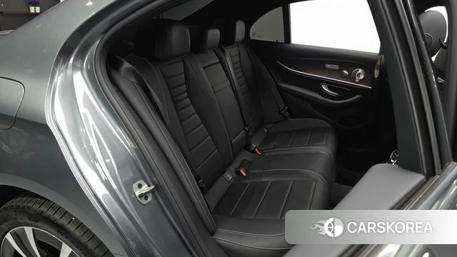 Mercedes-Benz E-Class W213 2021 Серый из Кореи, фото 3