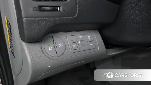 Hyundai The New Grand Starex 2018 Белый из Кореи, фото 3