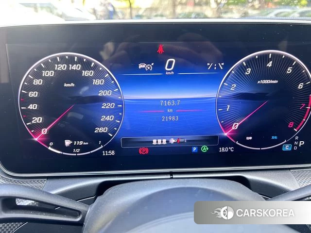 Mercedes-Benz C-class 2024 Белый из Китая, фото 3