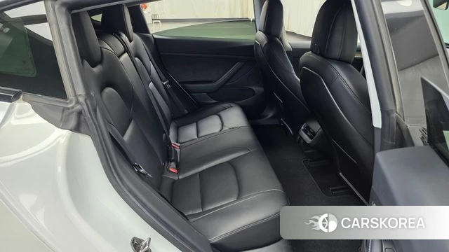 Tesla Model 3 2021 Белый из Кореи, фото 3