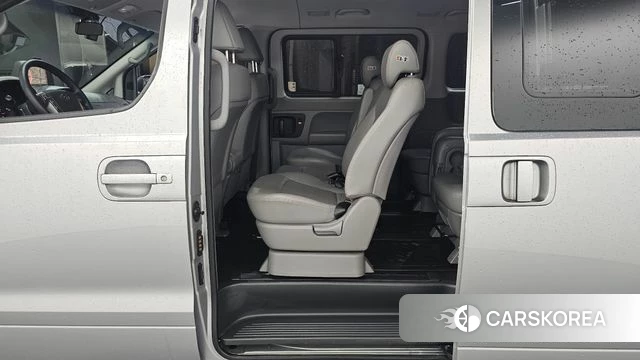 Hyundai The New Grand Starex 2020 Серебряный из Кореи, фото 3