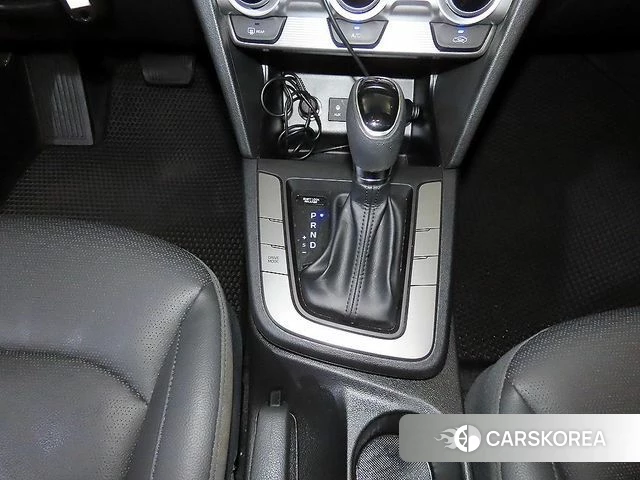 Hyundai The New Avante AD 2019 Серебристо-серый из Кореи, фото 3