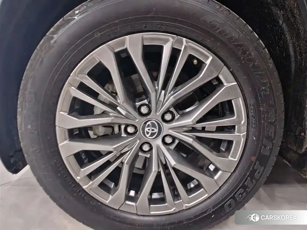 Toyota Wildlander 2023 Черный из Китая, фото 3