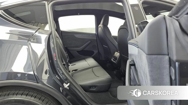 Tesla Model Y 2026 Серый из Кореи, фото 3