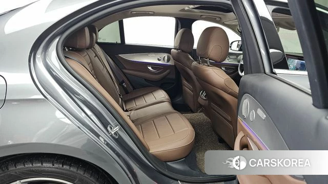 Mercedes-Benz E-Class W213 2019 Серый из Кореи, фото 3