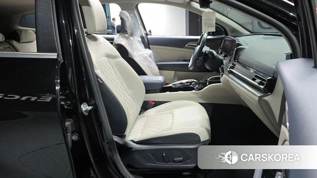 Kia Sportage 5th Generation 2021 Черный из Кореи, фото 3
