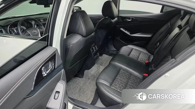 Nissan Maxima (A36) 2019 Белый из Кореи, фото 3