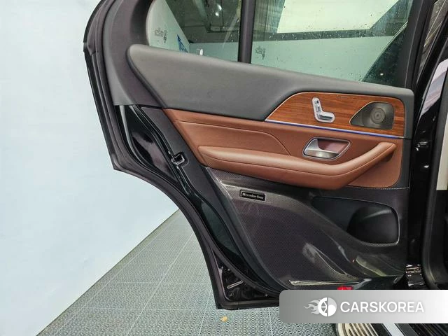 Mercedes-Benz GLE 2024 Черный из Китая, фото 3