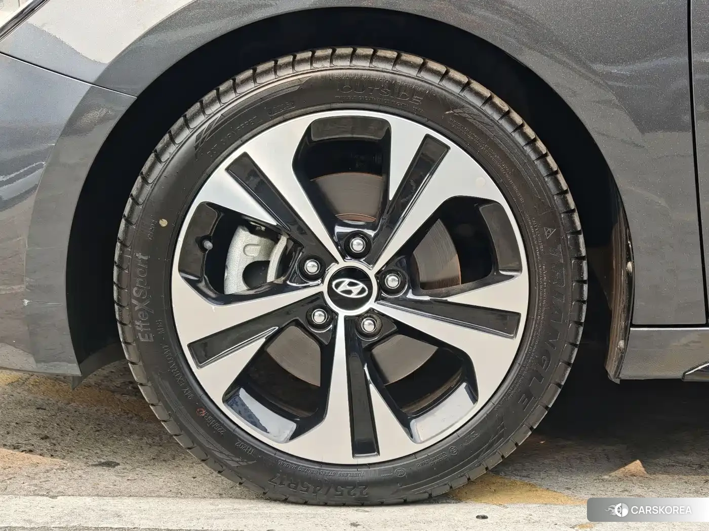 Hyundai Lafesta 2021 Silver/gray из Китая, фото 3