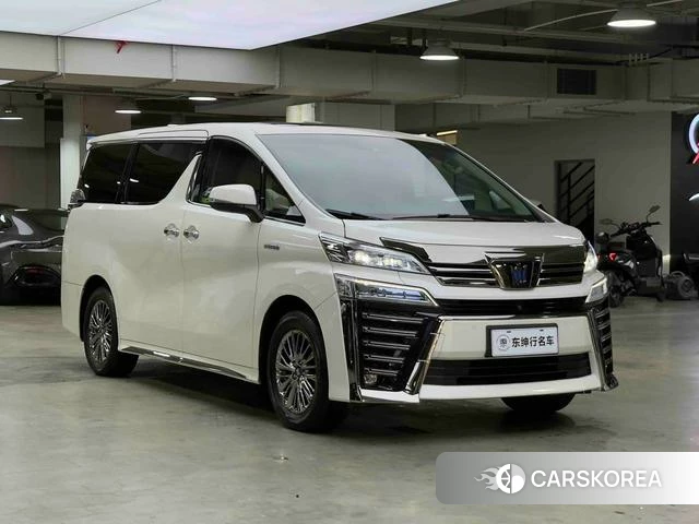 Toyota Vellfire 2022 Белый из Китая, фото 3
