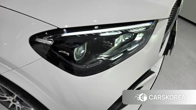 Mercedes-Benz GLE-Class W167 2026 Белый из Кореи, фото 3