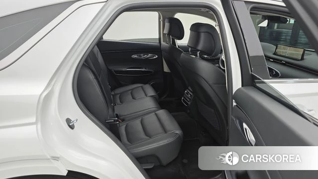 Genesis GV70 2023 Белый из Кореи, фото 3