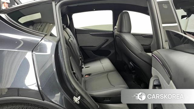 Tesla Model Y 2026 Серый из Кореи, фото 3