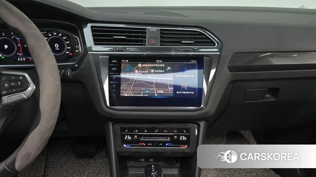 Volkswagen Tiguan second Generation 2022 Белый из Кореи, фото 3