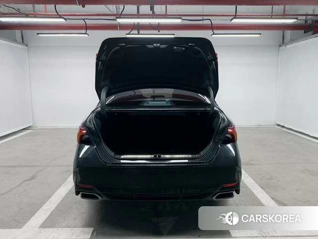 Toyota Avalon 2024 Черный из Китая, фото 3