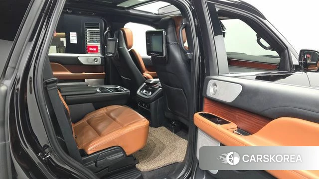 Lincoln Navigator 4th generation 2021 Черный из Кореи, фото 3