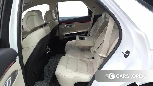 Genesis GV70 2025 Белый из Кореи, фото 3