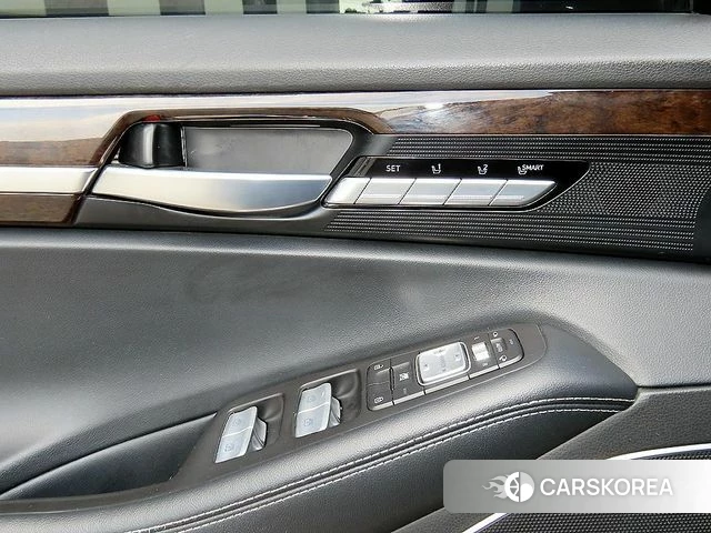 Genesis G90 2018 Черный из Кореи, фото 3