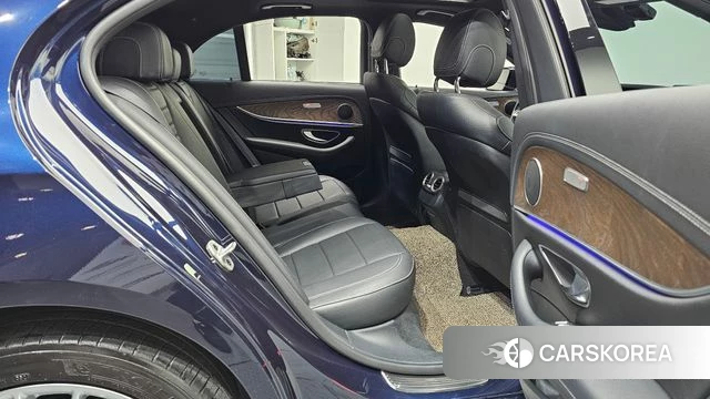 Mercedes-Benz E-Class W213 2021 Синий из Кореи, фото 3