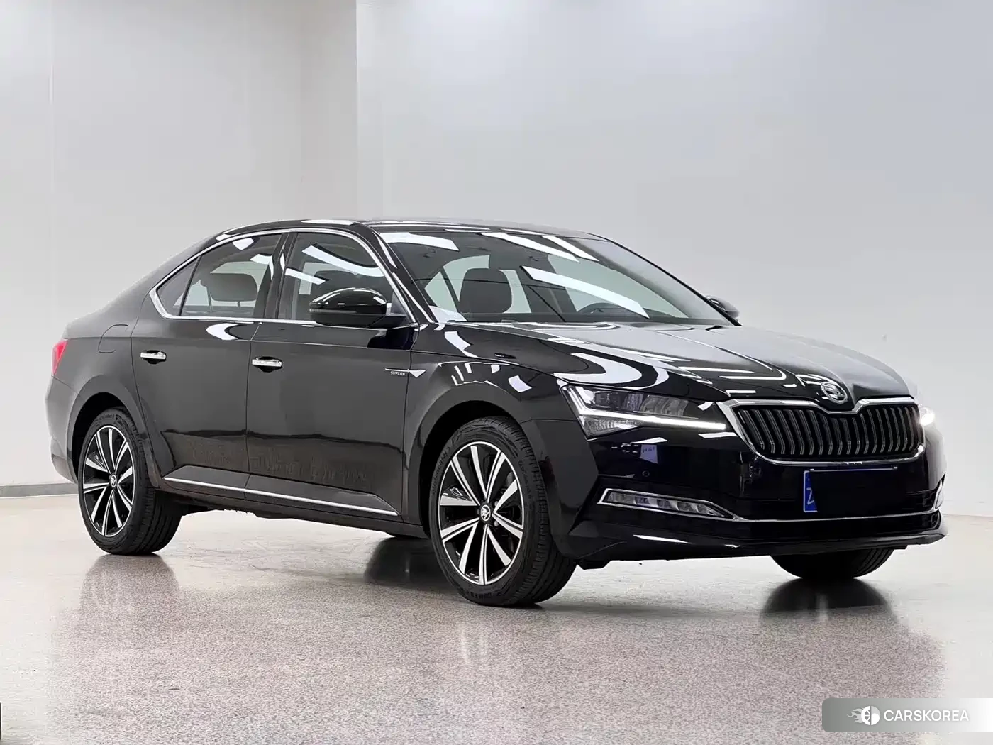 Skoda Superb 2025 Черный из Китая, фото 3