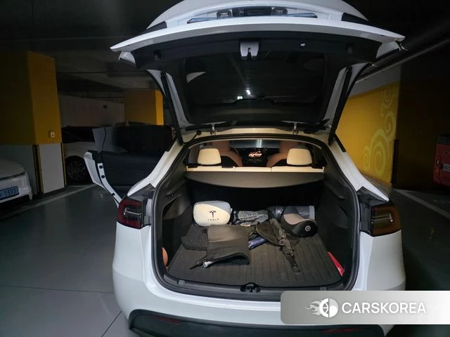 Tesla Model Y 2023 Белый из Кореи, фото 3