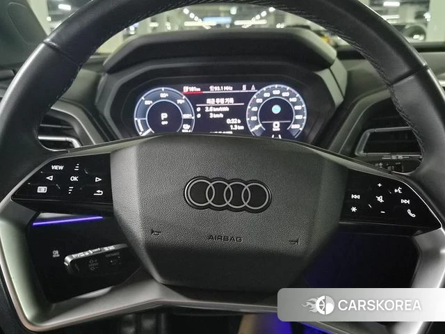 Audi Q4 e-Tron (F4) 2022 Небесно-голубой из Кореи, фото 3