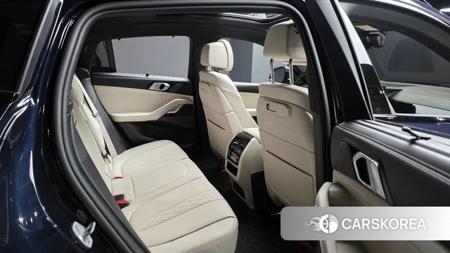 BMW X6 (G06) 2025 Черный из Кореи, фото 3