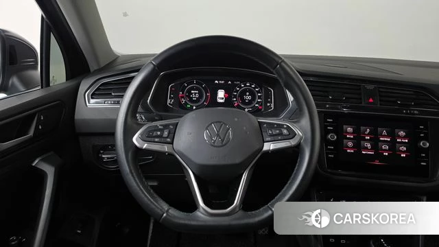 Volkswagen Tiguan second Generation 2022 Серый из Кореи, фото 3