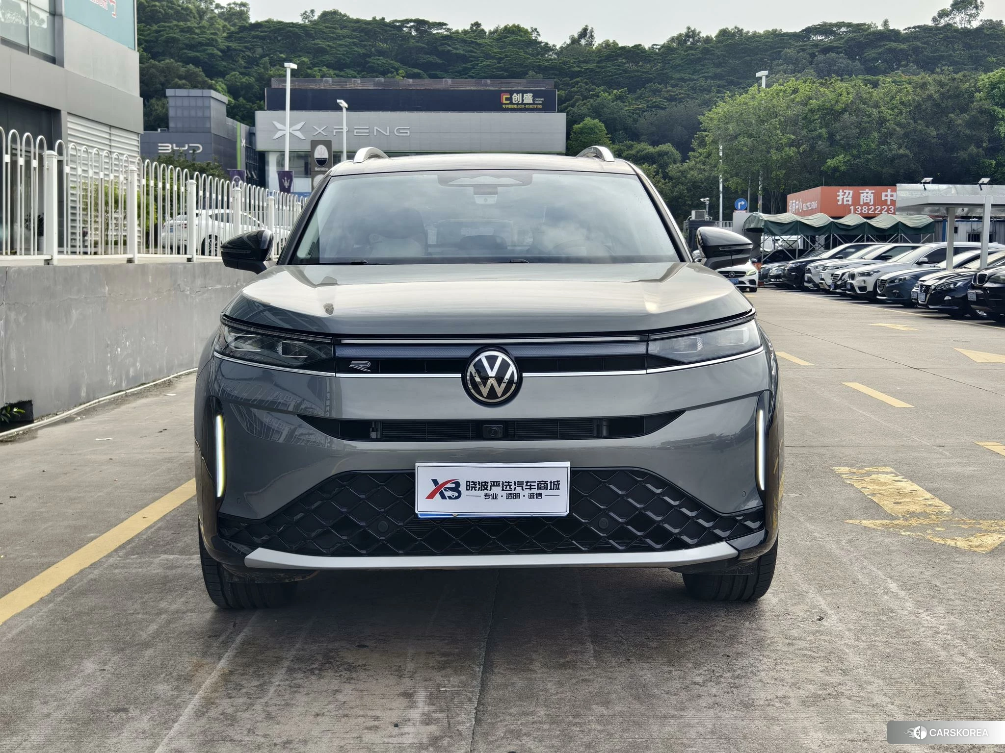 Volkswagen Tavendor 2026 Темно-серый из Китая, фото 3