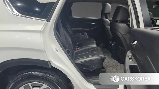 Hyundai The New Santa Fe 2023 Белый из Кореи, фото 3