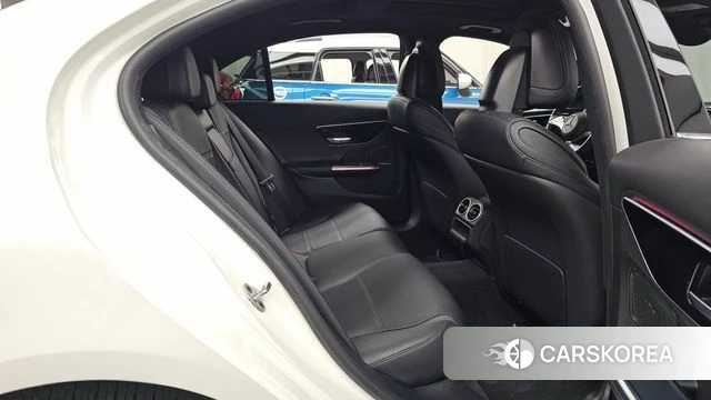 Mercedes-Benz C-Class W206 2022 Белый из Кореи, фото 3