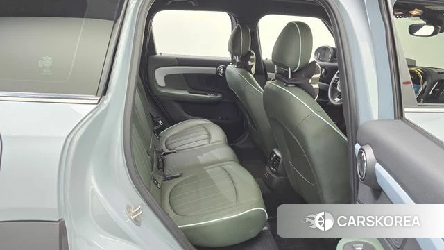 Mini Cooper S Countryman 2022 Светло-серебряный цвет из Кореи, фото 3