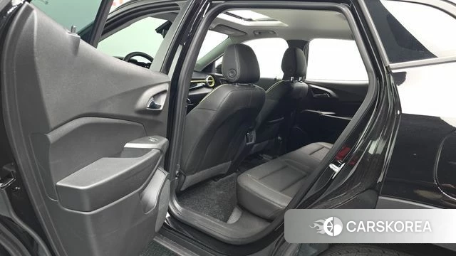 Chevrolet (GM Daewoo) Trax Crossover 2024 Черный из Кореи, фото 3