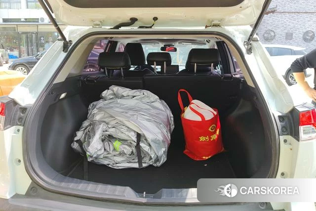 Toyota Corolla 2023 Белый из Китая, фото 3