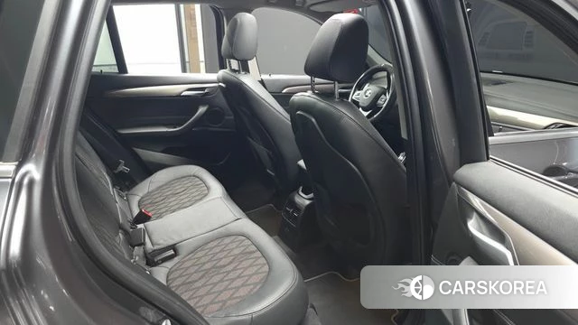 BMW X1 (F48) 2021 Серый из Кореи, фото 3