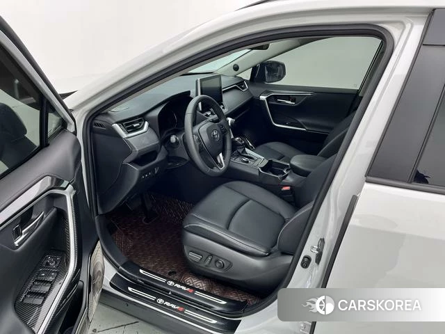 Toyota RAV4 2021 Темно-серый из Китая, фото 3