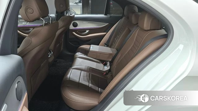 Mercedes-Benz E-Class W213 2018 Белый из Кореи, фото 3