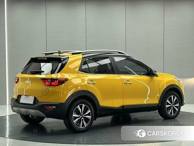 Kia KX1 2022 Желтый из Китая, фото 3