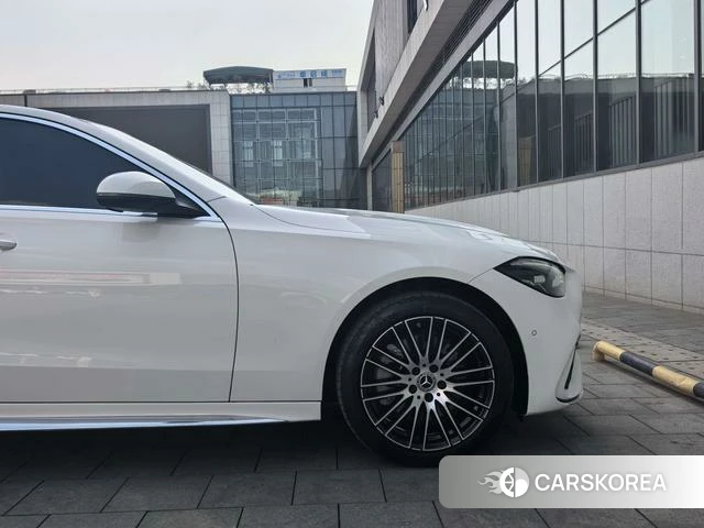Mercedes-Benz C-class 2025 Белый из Китая, фото 3
