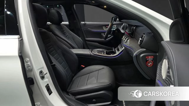 Mercedes-Benz E-Class W213 2022 Белый из Кореи, фото 3