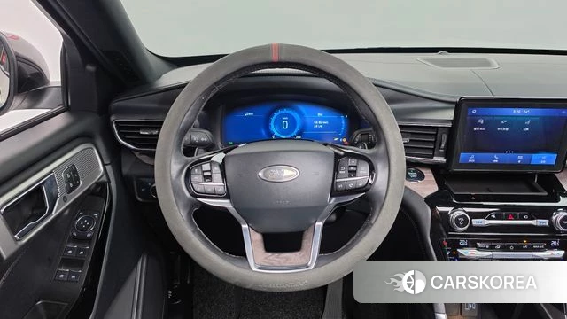Ford Explorer 6th Generation 2021 Белый из Кореи, фото 3