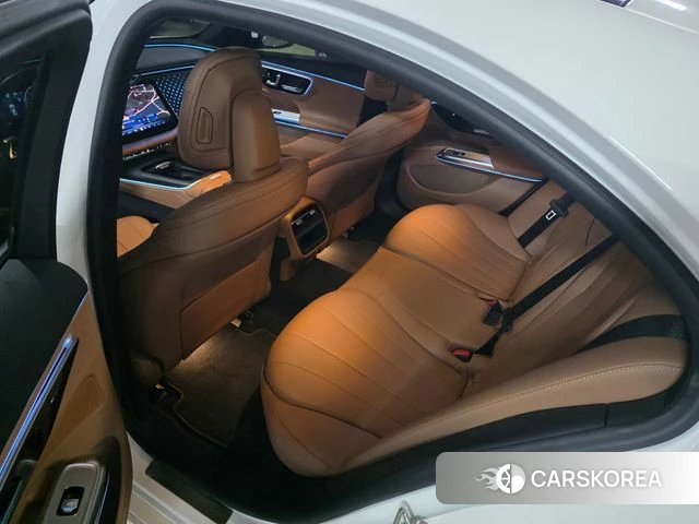 Mercedes-Benz E-Class W214 2024 Белый из Кореи, фото 3