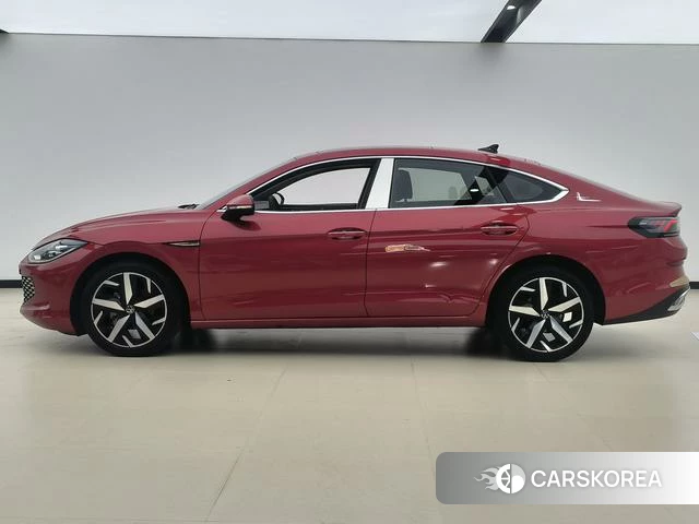 Volkswagen Lamando 2023 Красный из Китая, фото 3
