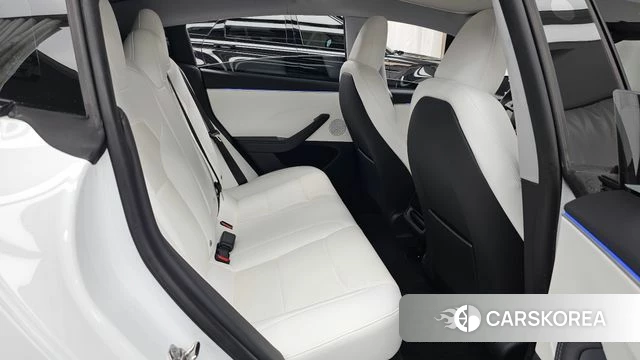 Tesla Model 3 2024 Белый из Кореи, фото 3